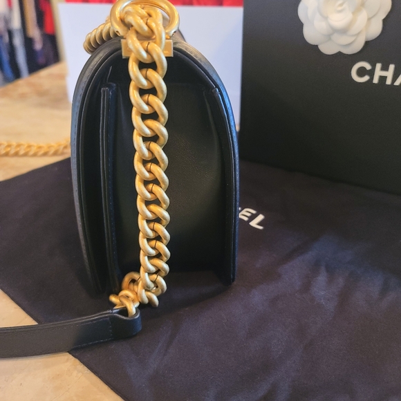 Chanel boy Meduim - Picture 4 of 9